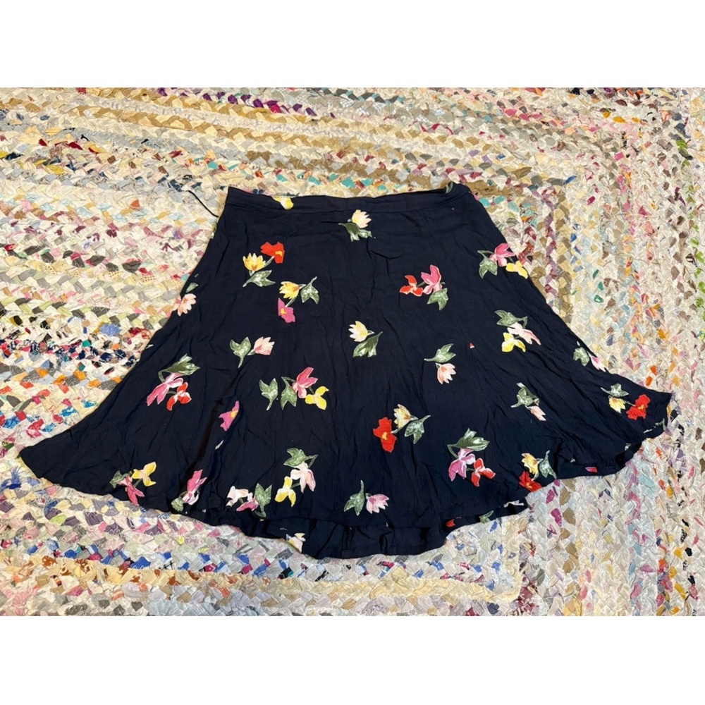 Billabong Black Mini Skirt with Colorful Floral Design Y2K Whimsical